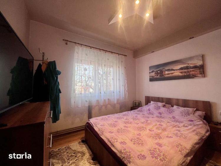 Apartament cu 3 camere semidecomandat, mobilat în Ciarda Roșie