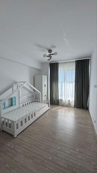 Apartament cu 3 camere în Lacul Morii