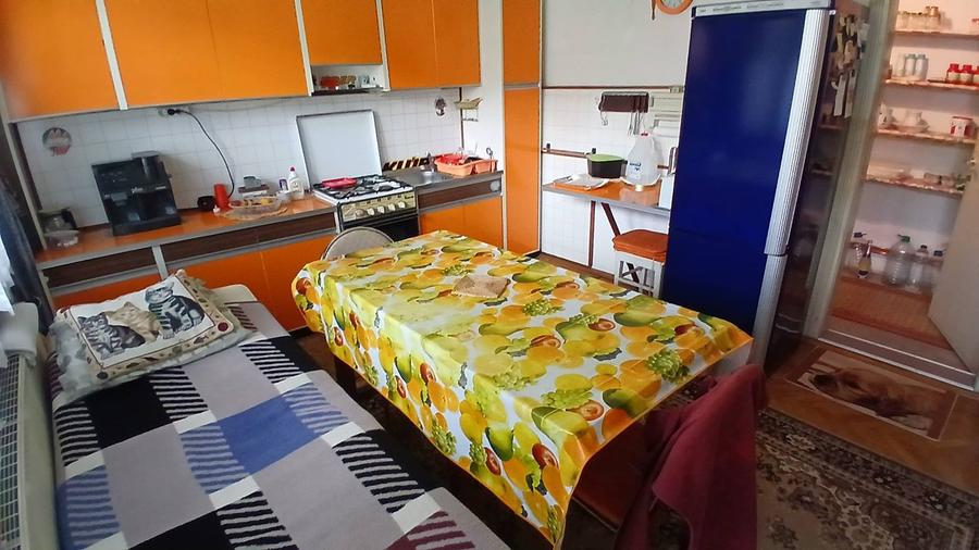 Casă individuală cu 3 camere cu Garaj în Sud-Est