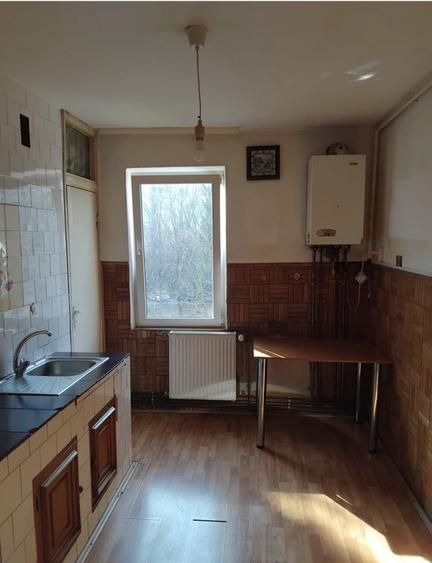 Apartament cu 2 camere decomandat în Tudor