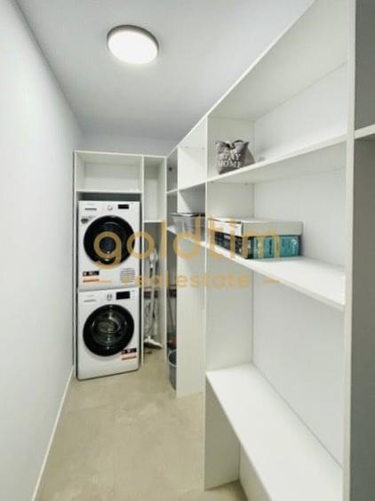Casă individuală cu 6 camere cu Canalizare în Pipera
