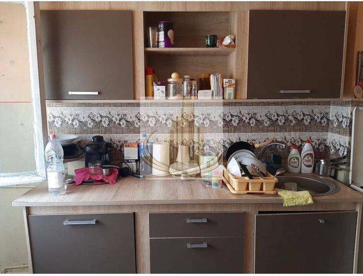 Apartament cu 2 camere semidecomandat în Badea Cârțan