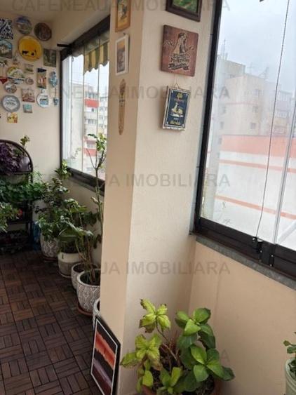 Apartament cu 3 camere decomandat, mobilat în Kiseleff