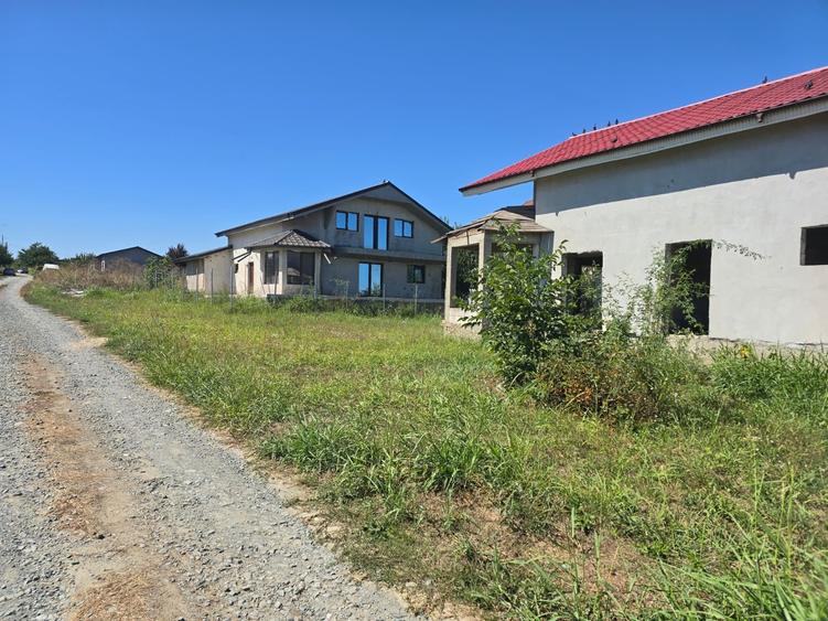 Teren Construcții intravilan de 400 mp, în Agigea