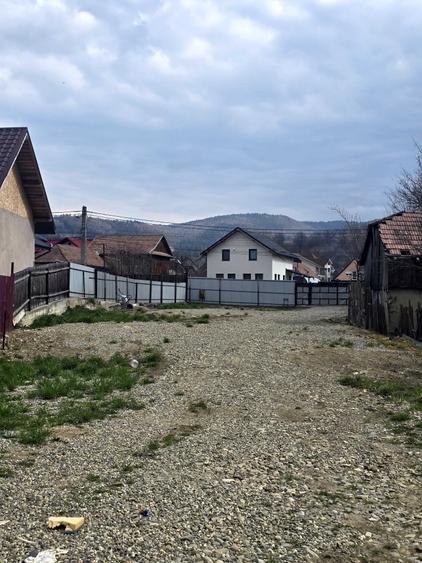 Teren de 2219 mp, în Hangani