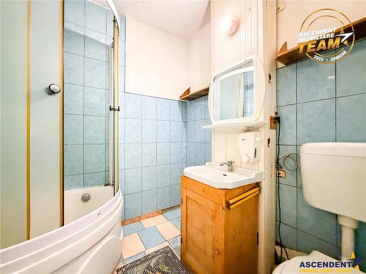Apartament cu 3 camere decomandat în Malnaș