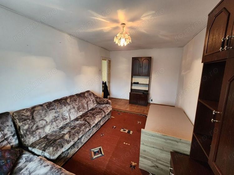 Apartament cu 2 camere decomandat în Aradului