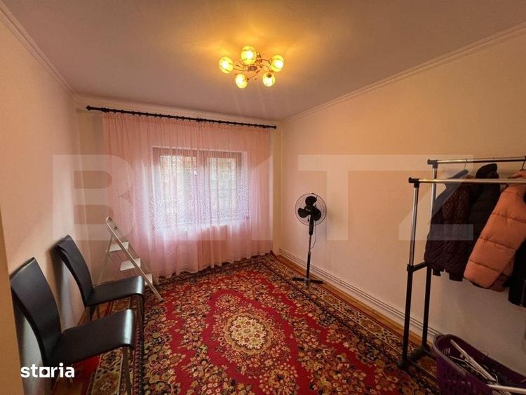 Apartament cu 4 camere decomandat în Carpați 2