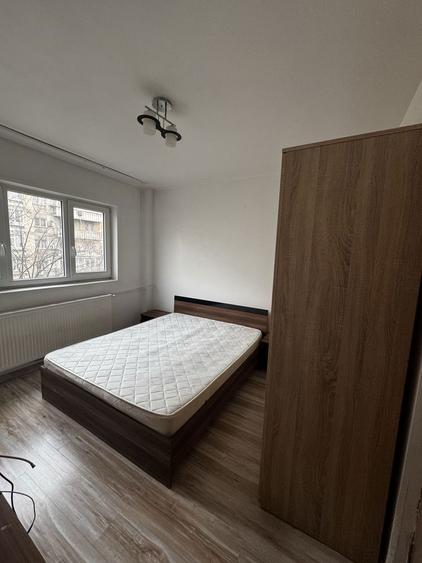 Apartament cu 2 camere decomandat în Domnești