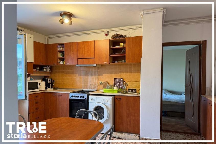 Apartament cu 3 camere în Pandurilor