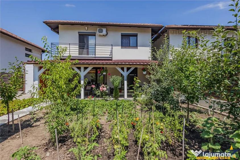 Casă cu 4 camere cu Teren 333 Mp în Noua