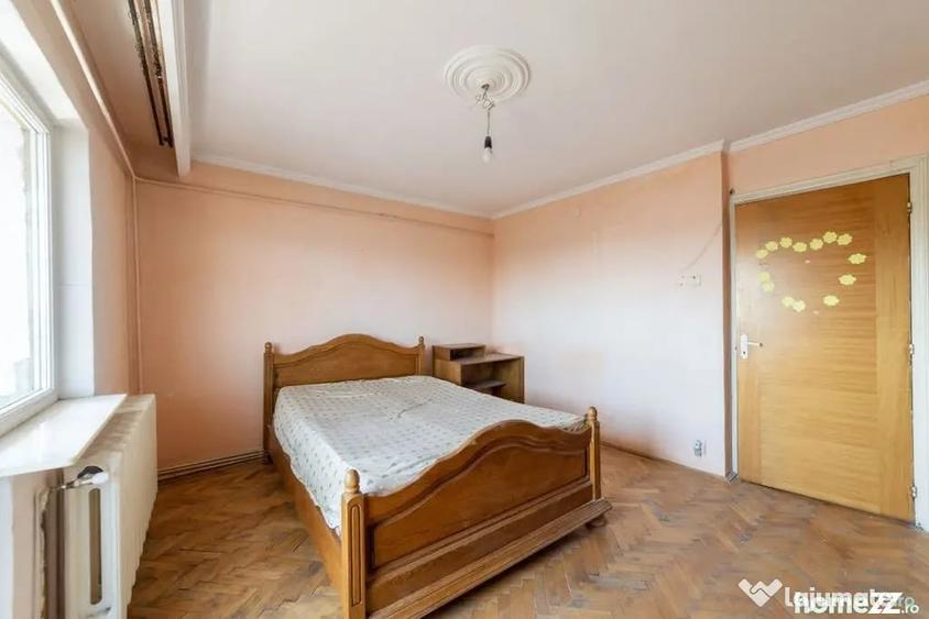 Apartament cu 3 camere decomandat în Găvana