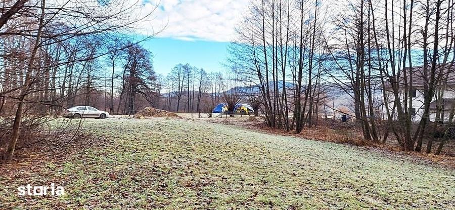 Teren de 1820 mp, în Bran