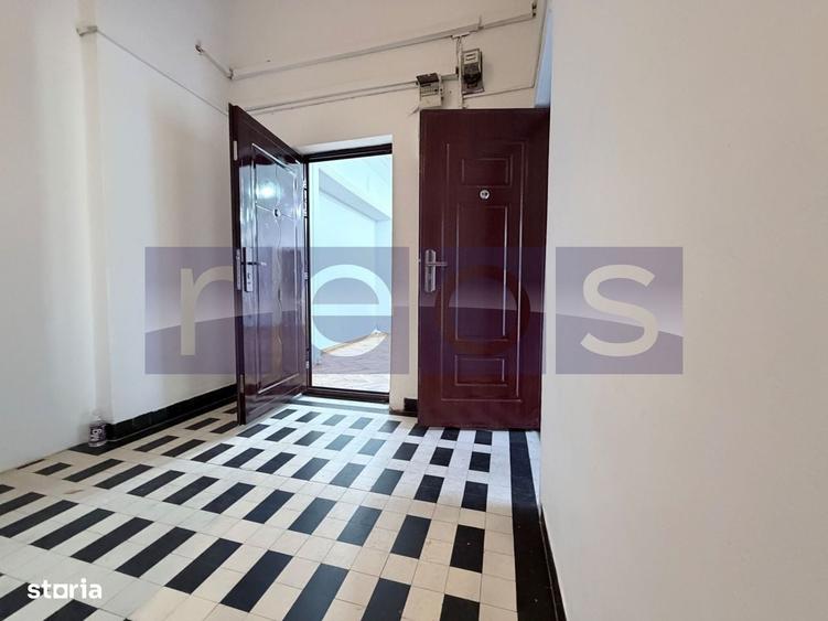 Apartament cu 4 camere semidecomandat în Cișmigiu