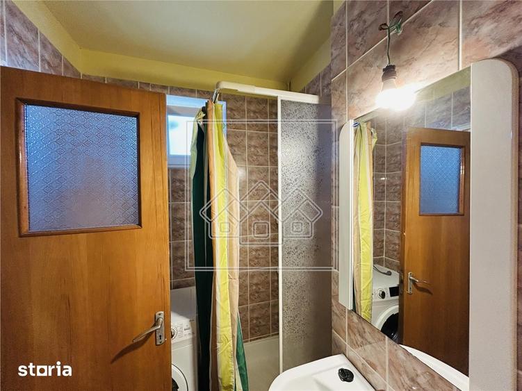 Apartament cu 2 camere decomandat în Ștrand
