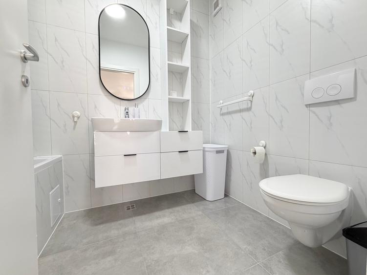 Apartament cu 3 camere în Lipovei