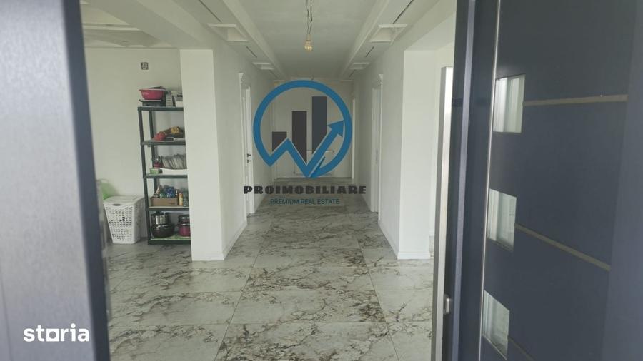 Casă cu 4 camere cu Teren 455 Mp în Bradu