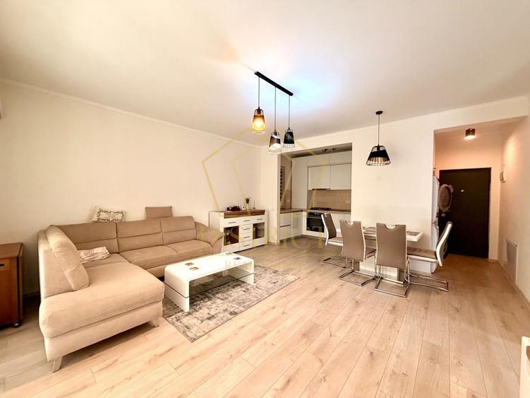 Apartament cu 3 camere semidecomandat, mobilat în Aradului