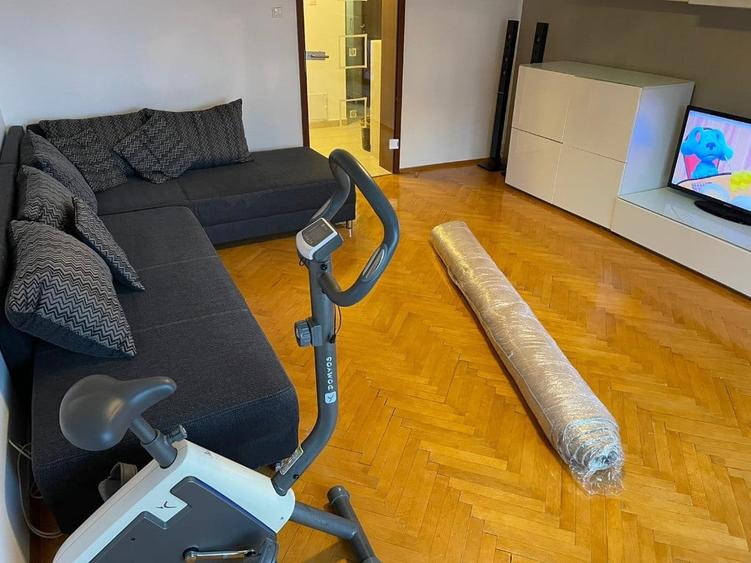Apartament cu 3 camere decomandat în Apărătorii Patriei