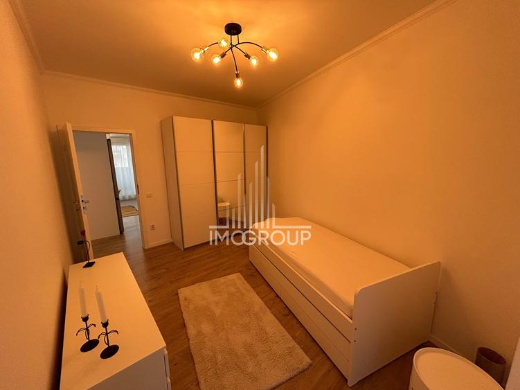 Apartament cu 3 camere decomandat, mobilat în Central