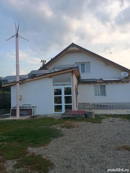 Casă cu 4 camere cu Teren 1000 Mp în Rebricea