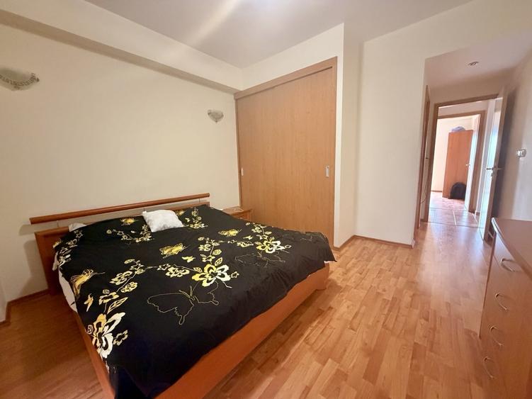 Apartament cu 3 camere decomandat, mobilat în Aradului