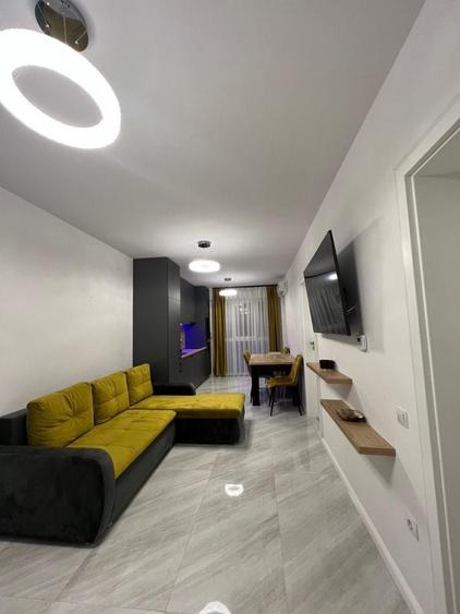 Apartament cu 2 camere semidecomandat în Exterior Vest