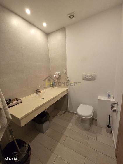 Apartament cu 3 camere în Splaiul Unirii
