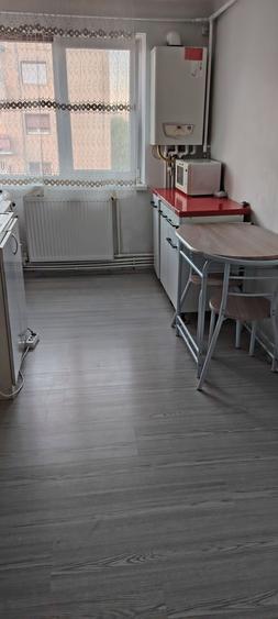 Apartament semidecomandat în Central