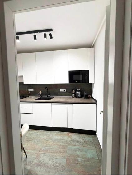 Apartament cu 2 camere circular în Vatra Luminoasă