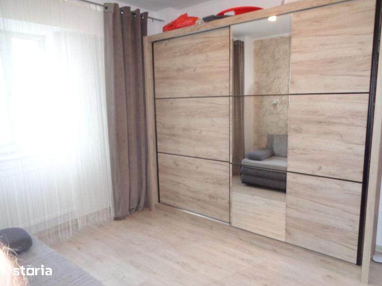 Apartament cu 2 camere decomandat în Central — fotografia 3