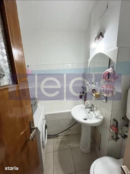 Apartament cu 2 camere decomandat în Titan