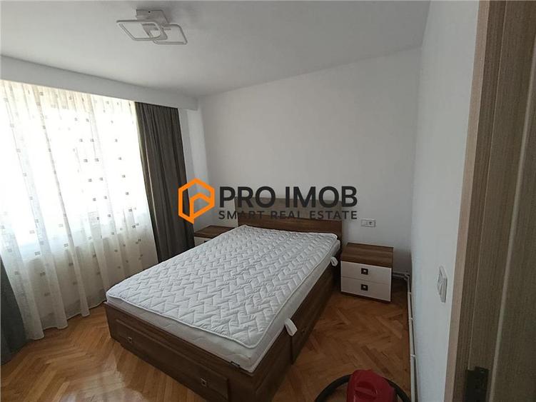 Apartament cu 2 camere semidecomandat, mobilat în 1 Decembrie