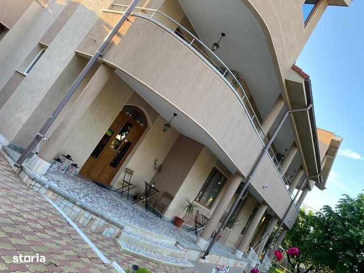 Casă cu 4 camere cu Teren 1050 Mp în Central