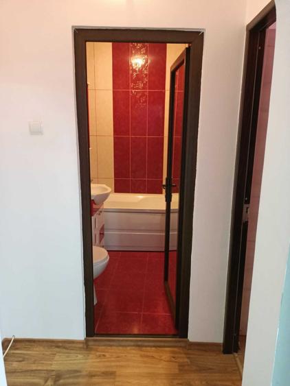 Apartament cu 2 camere semidecomandat în Micro 19