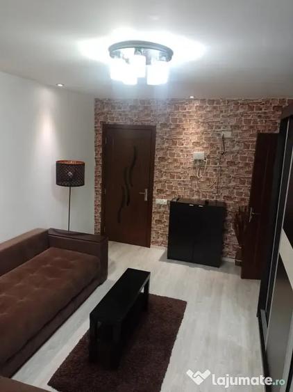 Apartament cu 2 camere decomandat în Costin Georgian