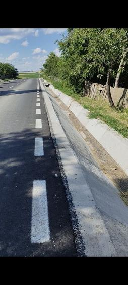 Spațiu comercial, în Călugăreni