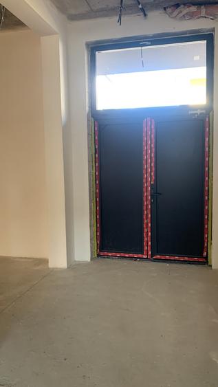 Spațiu comercial, de 568 mp, în Florești