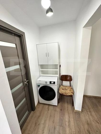 Apartament cu 2 camere semidecomandat în Micro 6