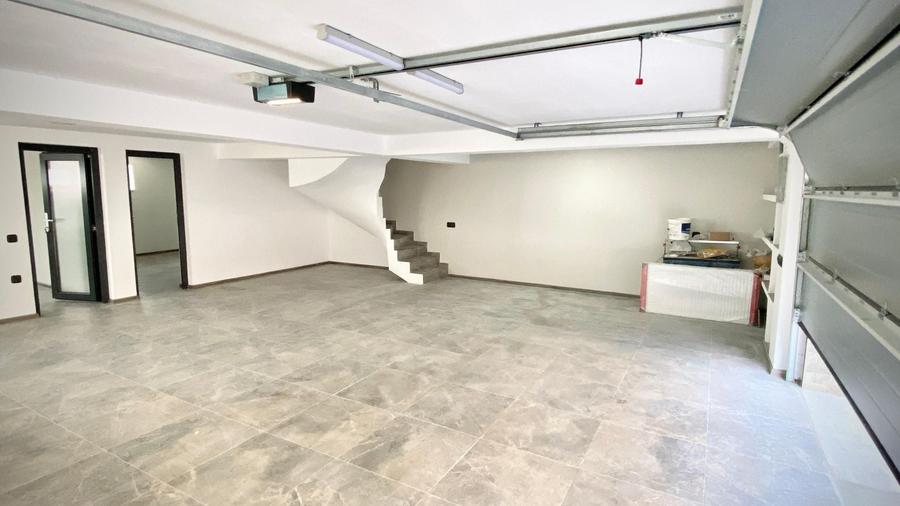 Casă individuală cu 4 camere cu Canalizare în Șelimbăr