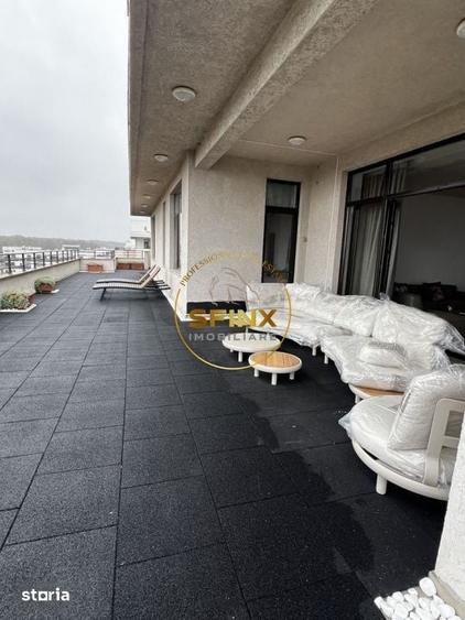 Apartament cu 5 camere în Central