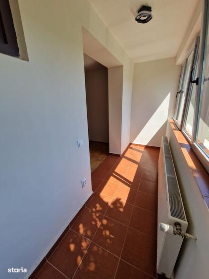 Proprietar Vand Apartament 3 camere bloc 3/4 Piata Minis - Titan - 9