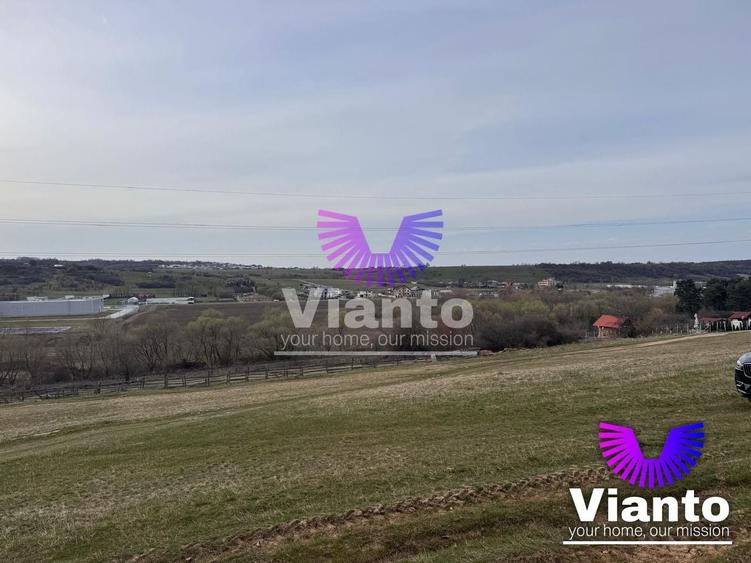 Teren Construcții intravilan de 650 mp, în Est