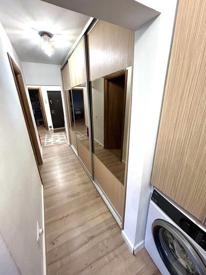 Apartament cu 3 camere decomandat, mobilat în Baba Novac