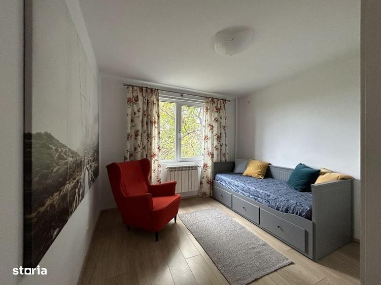 Apartament cu 3 camere decomandat în Drumul Taberei