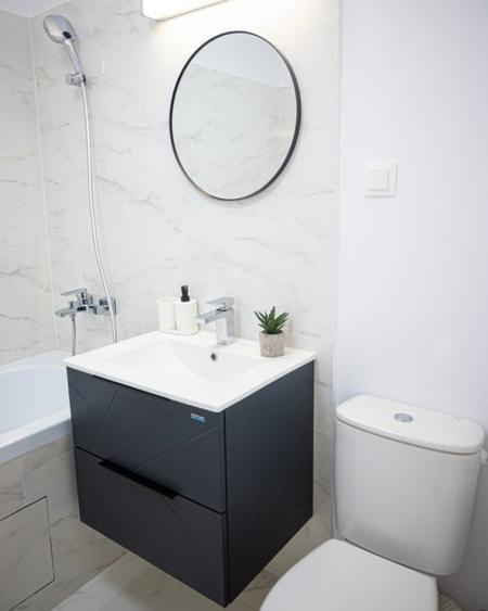 Apartament cu 3 camere semidecomandat, mobilat în 13 Septembrie