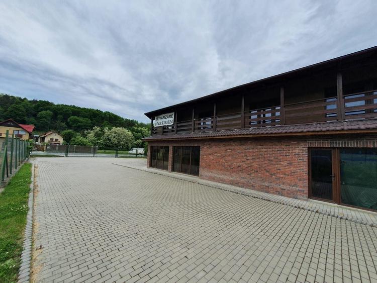 Spațiu comercial, de 596 mp, în Gherla