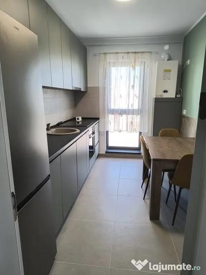 Apartament cu 2 camere decomandat în Cristian