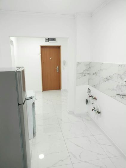 Apartament cu 2 camere decomandat în Cantacuzino