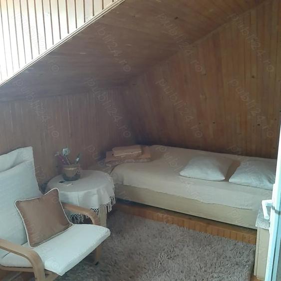 Casă cu 6 camere cu Teren 140 Mp în Drumul Taberei